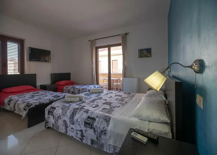 Oda ve Kahvaltı Sun And